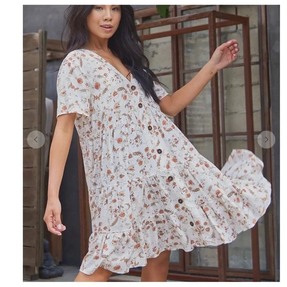 41 Boho V-Neck Floral Short Sleeve Tiered Dress - Picture 6 of 6